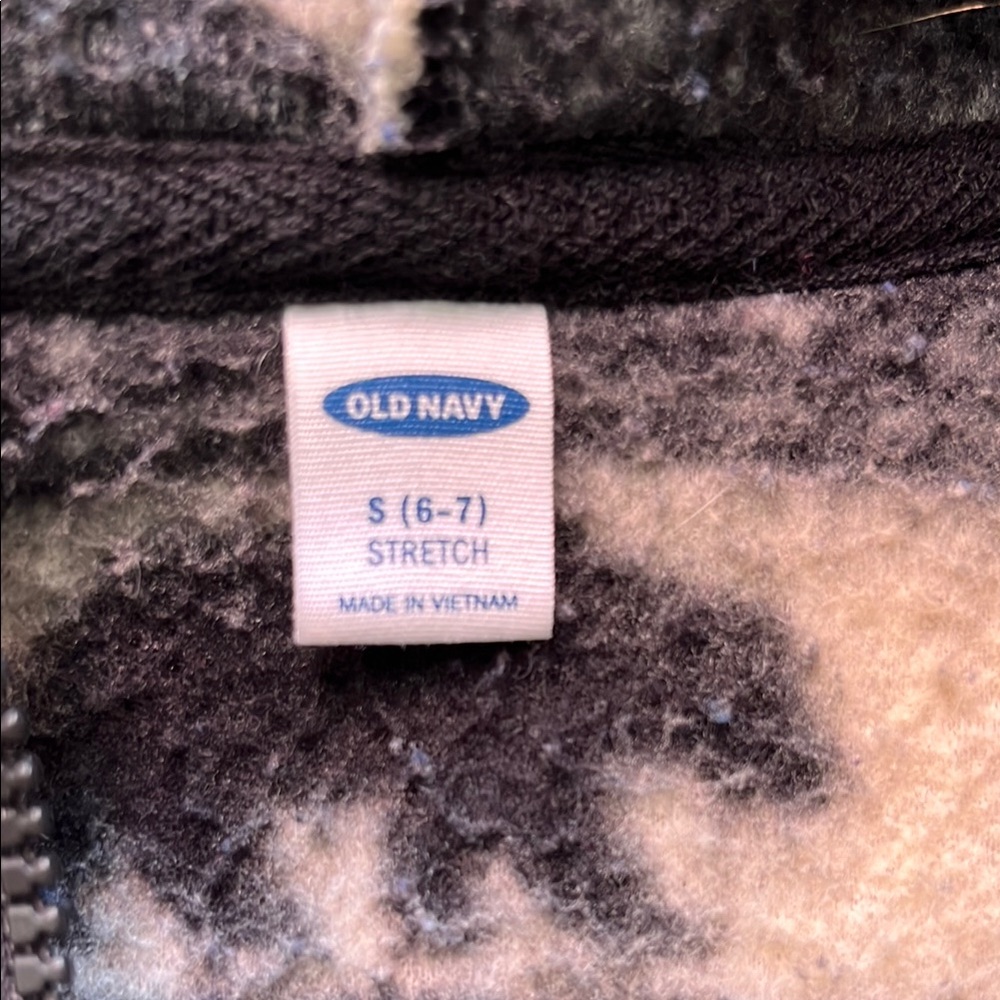 Boys fuzzy polar bear hoodie sz 6-7 - Picture 2 of 3